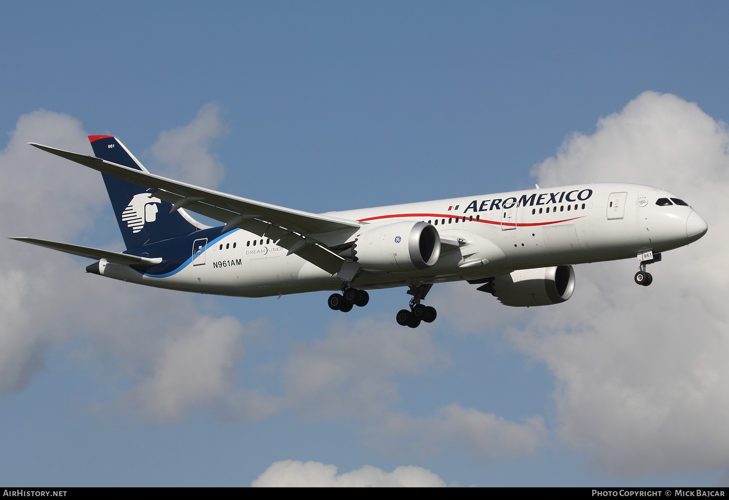 Aircraft Photo of N961AM | Boeing 787-8 Dreamliner | AeroMéxico | AirHistory.net #170457