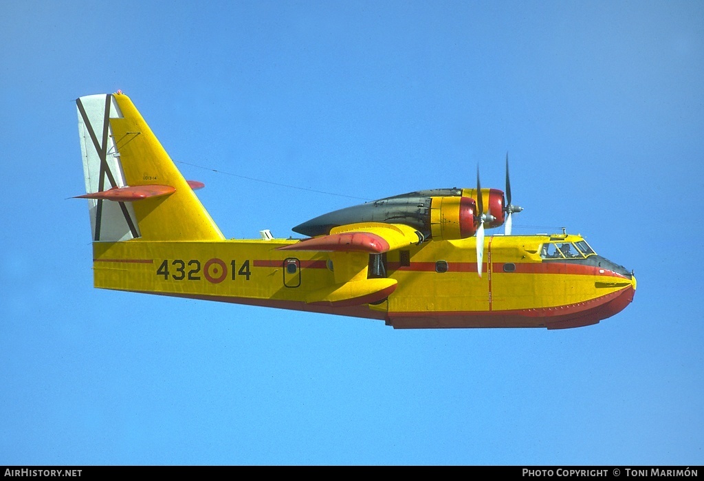 Aircraft Photo of UD.13-14 | Canadair CL-215-III (CL-215-1A10) | Spain - Air Force | AirHistory.net #170521