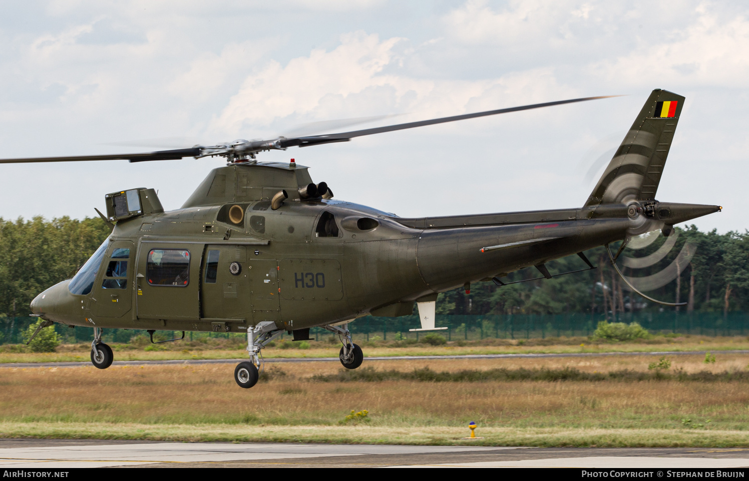 Aircraft Photo of H30 | Agusta A-109BA | Belgium - Air Force | AirHistory.net #170678