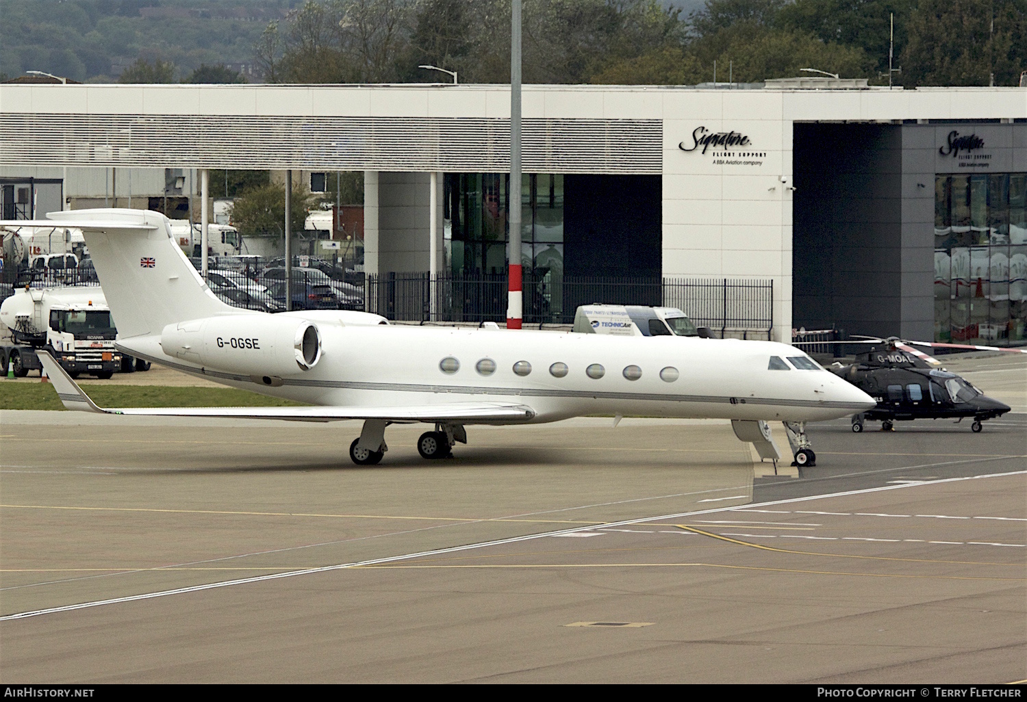 Aircraft Photo of G-OGSE | Gulfstream Aerospace G-V-SP Gulfstream G550 | AirHistory.net #171006
