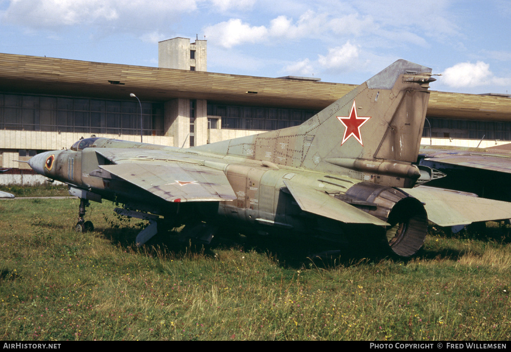 Aircraft Photo of 11 blue | Mikoyan-Gurevich MiG-23M | Russia - Air Force | AirHistory.net #171097