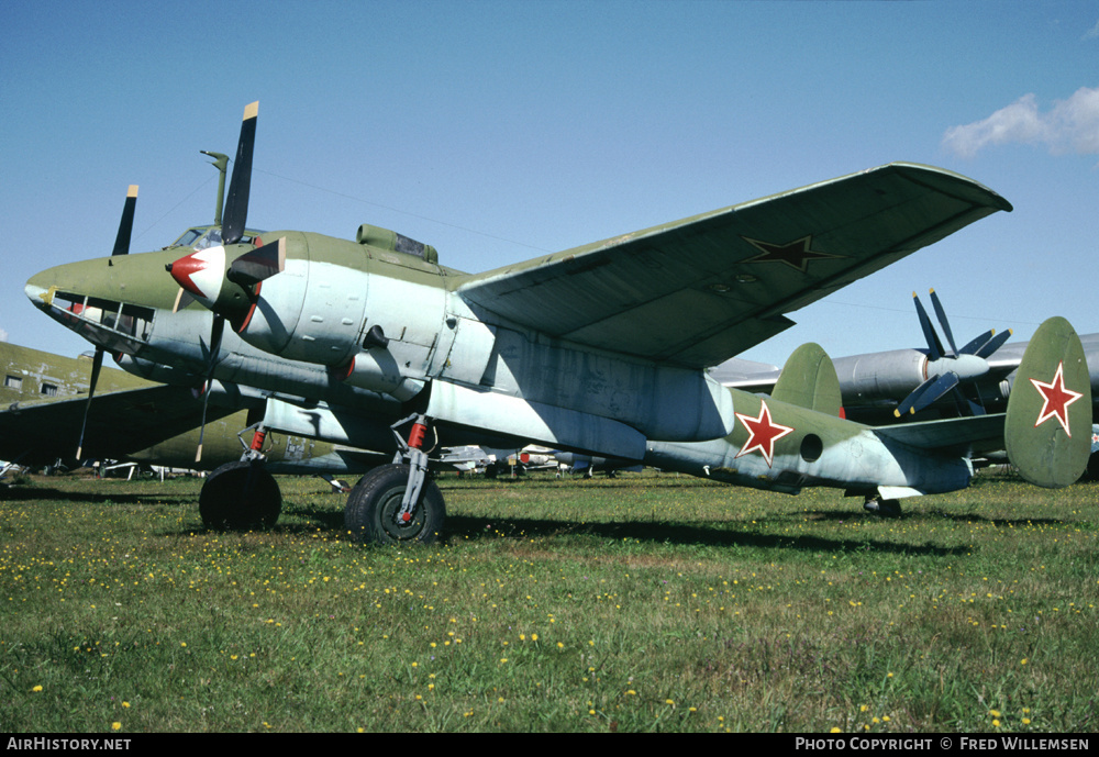 Aircraft Photo of Tupolev Tu-2 | Russia - Air Force | AirHistory.net #171101