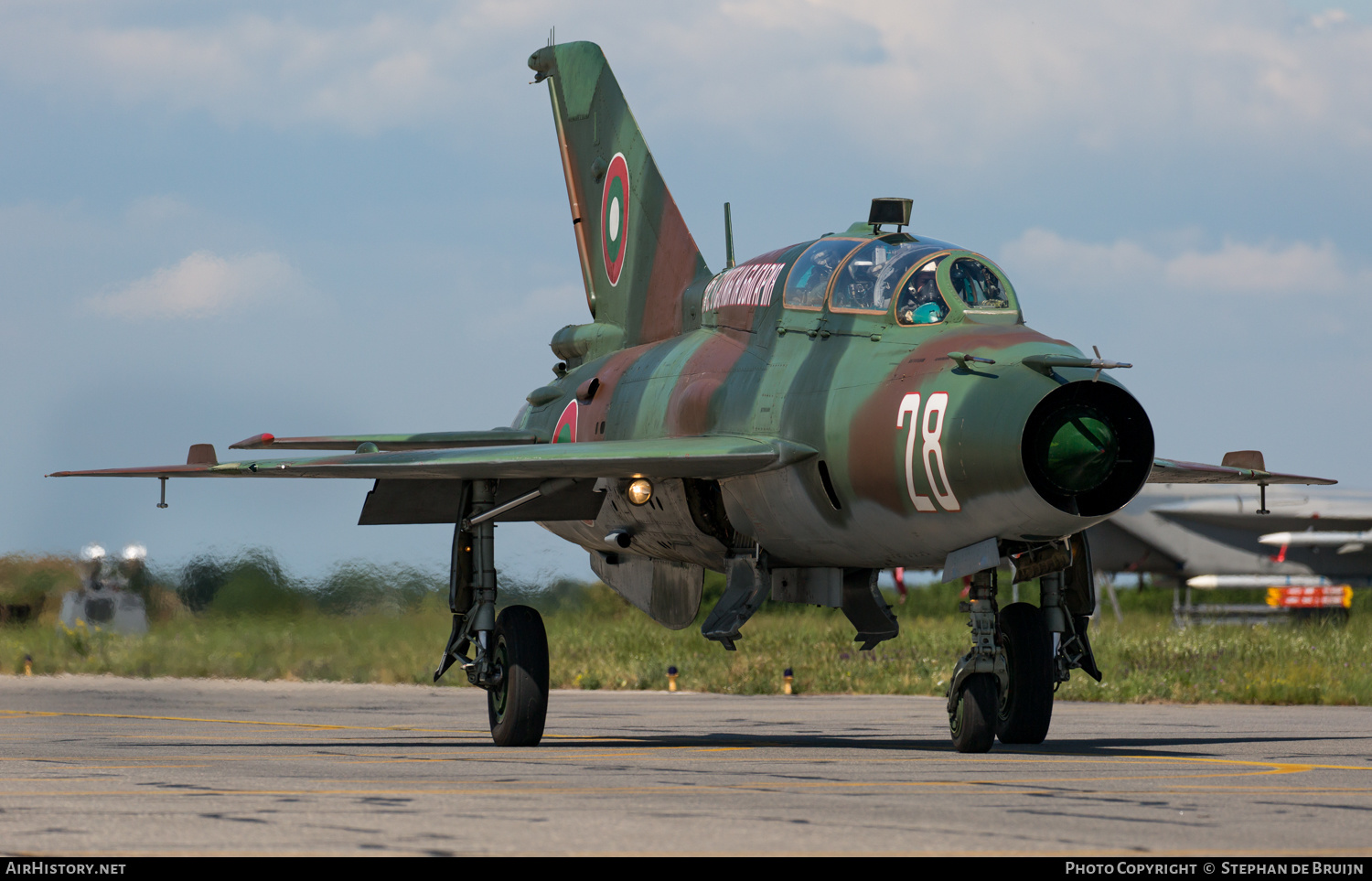 Aircraft Photo of 28 | Mikoyan-Gurevich MiG-21U | Bulgaria - Air Force | AirHistory.net #171120