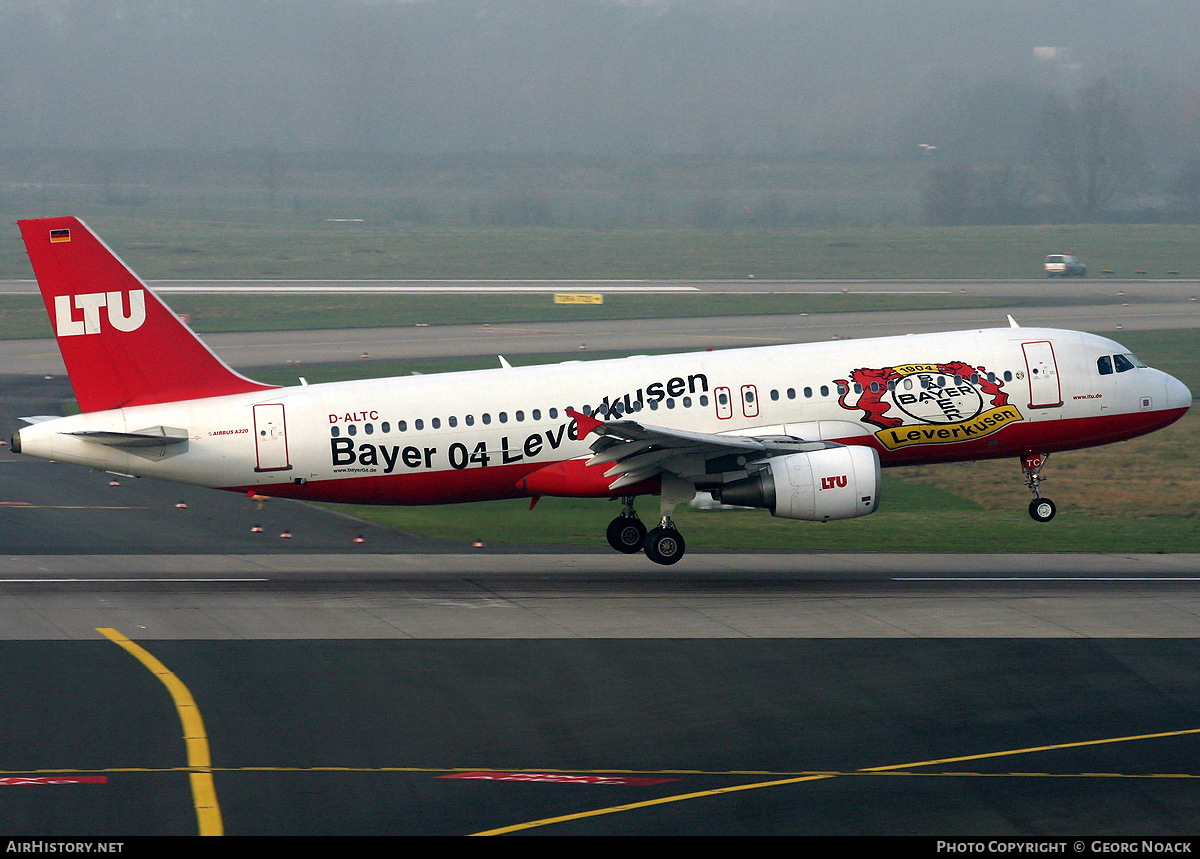 Aircraft Photo of D-ALTC | Airbus A320-214 | LTU - Lufttransport-Unternehmen | AirHistory.net #171227