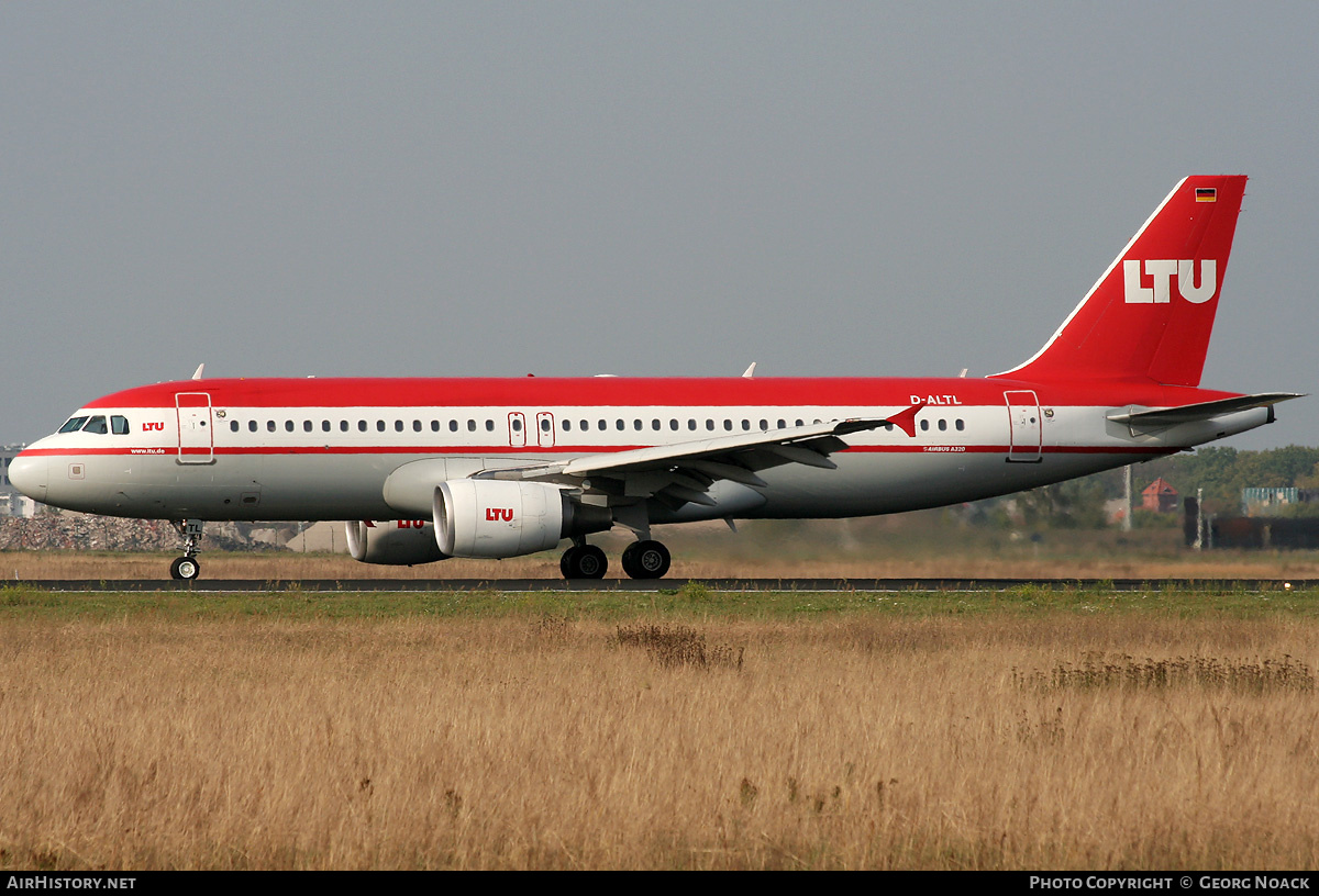 Aircraft Photo of D-ALTL | Airbus A320-214 | LTU - Lufttransport-Unternehmen | AirHistory.net #171228