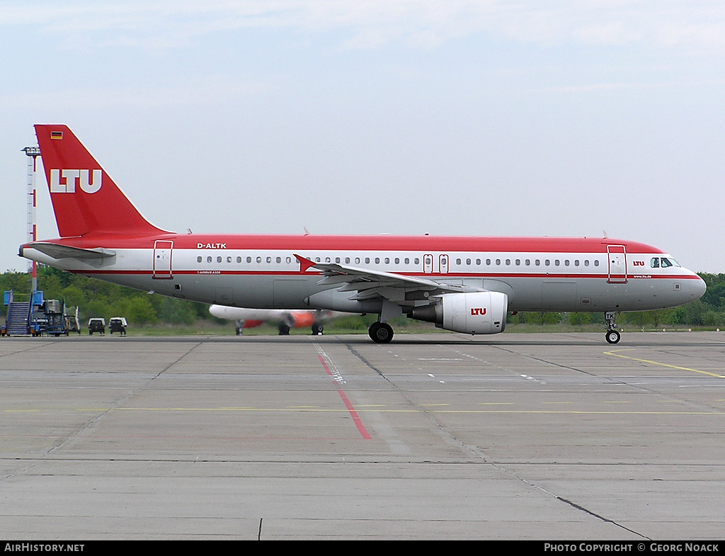 Aircraft Photo of D-ALTK | Airbus A320-214 | LTU - Lufttransport-Unternehmen | AirHistory.net #171254