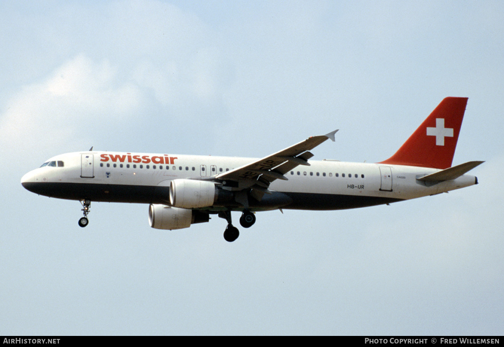 Aircraft Photo of HB-IJR | Airbus A320-214 | Swissair | AirHistory.net #171417