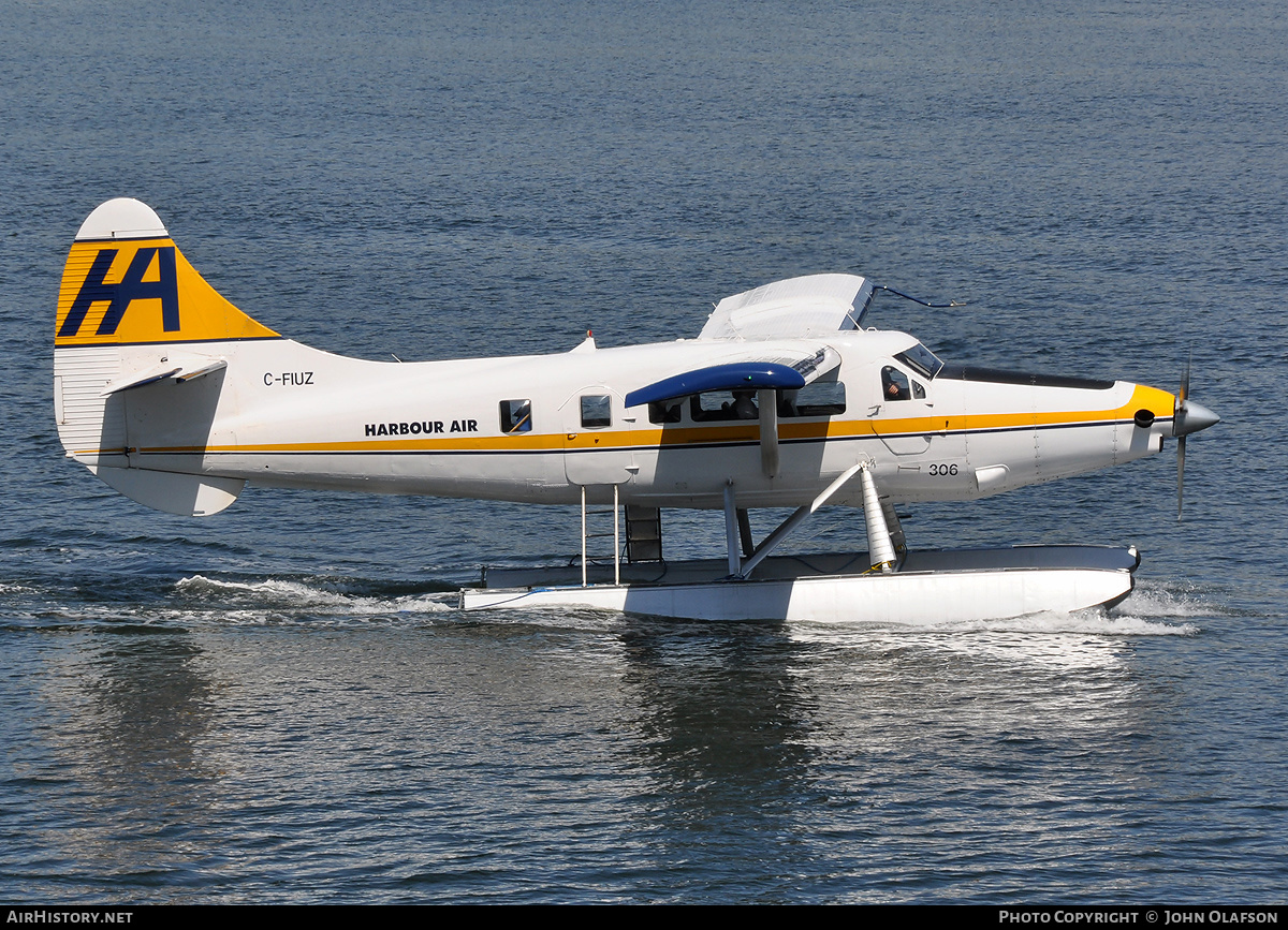 Aircraft Photo of C-FIUZ | Vazar DHC-3T Turbine Otter | Harbour Air | AirHistory.net #171470