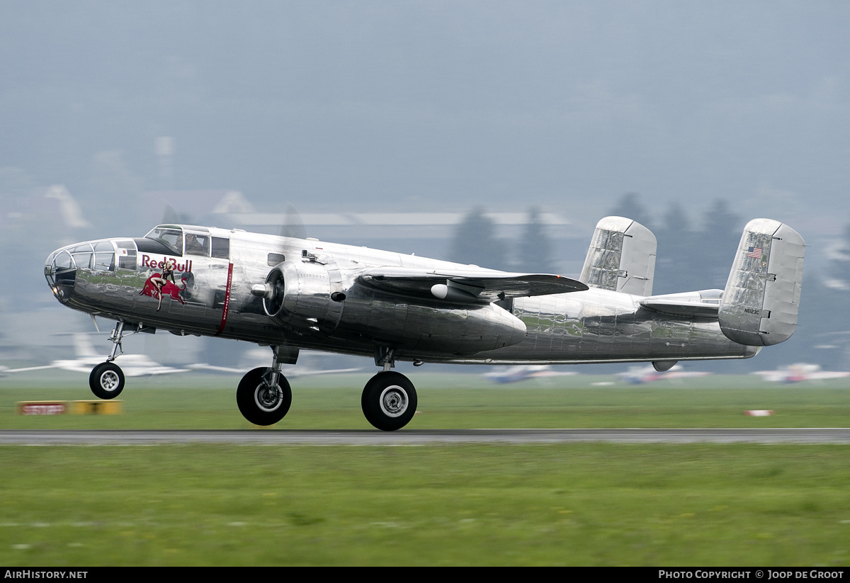 Aircraft Photo of N6123C | North American B-25J Mitchell | Red Bull | AirHistory.net #171785