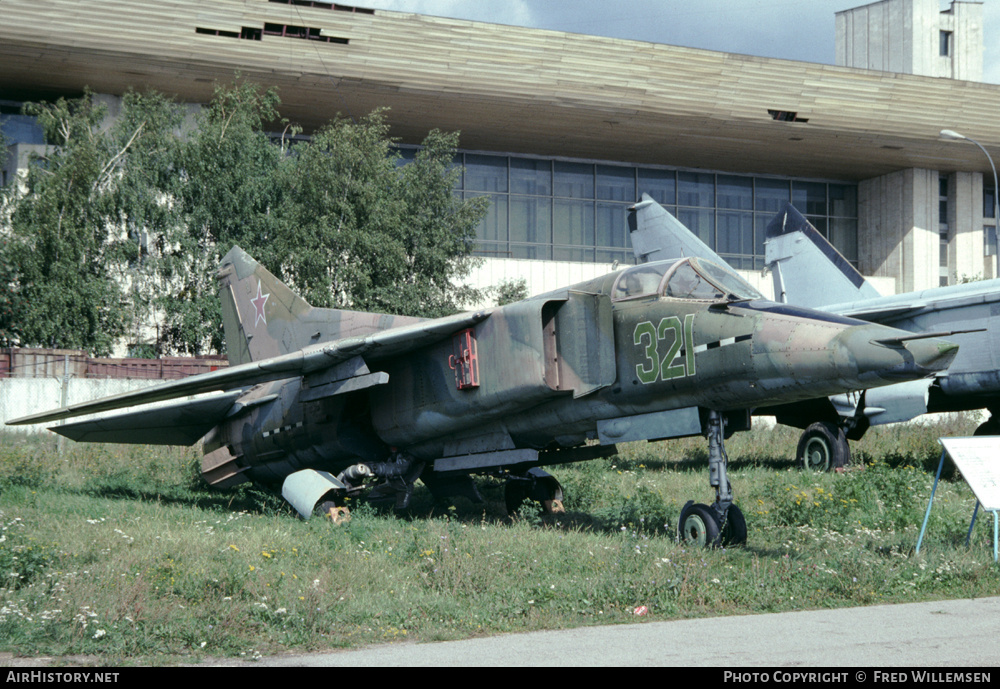 Aircraft Photo of 321 green | Mikoyan-Gurevich MiG-23B | Russia - Air Force | AirHistory.net #171813