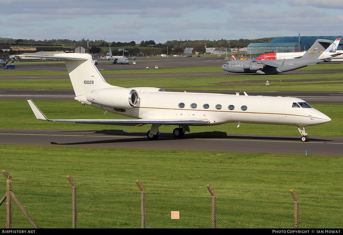 Aircraft Photo of 01-0029 / 10029 | Gulfstream Aerospace C-37A Gulfstream V (G-V) | USA - Air Force | AirHistory.net #171930