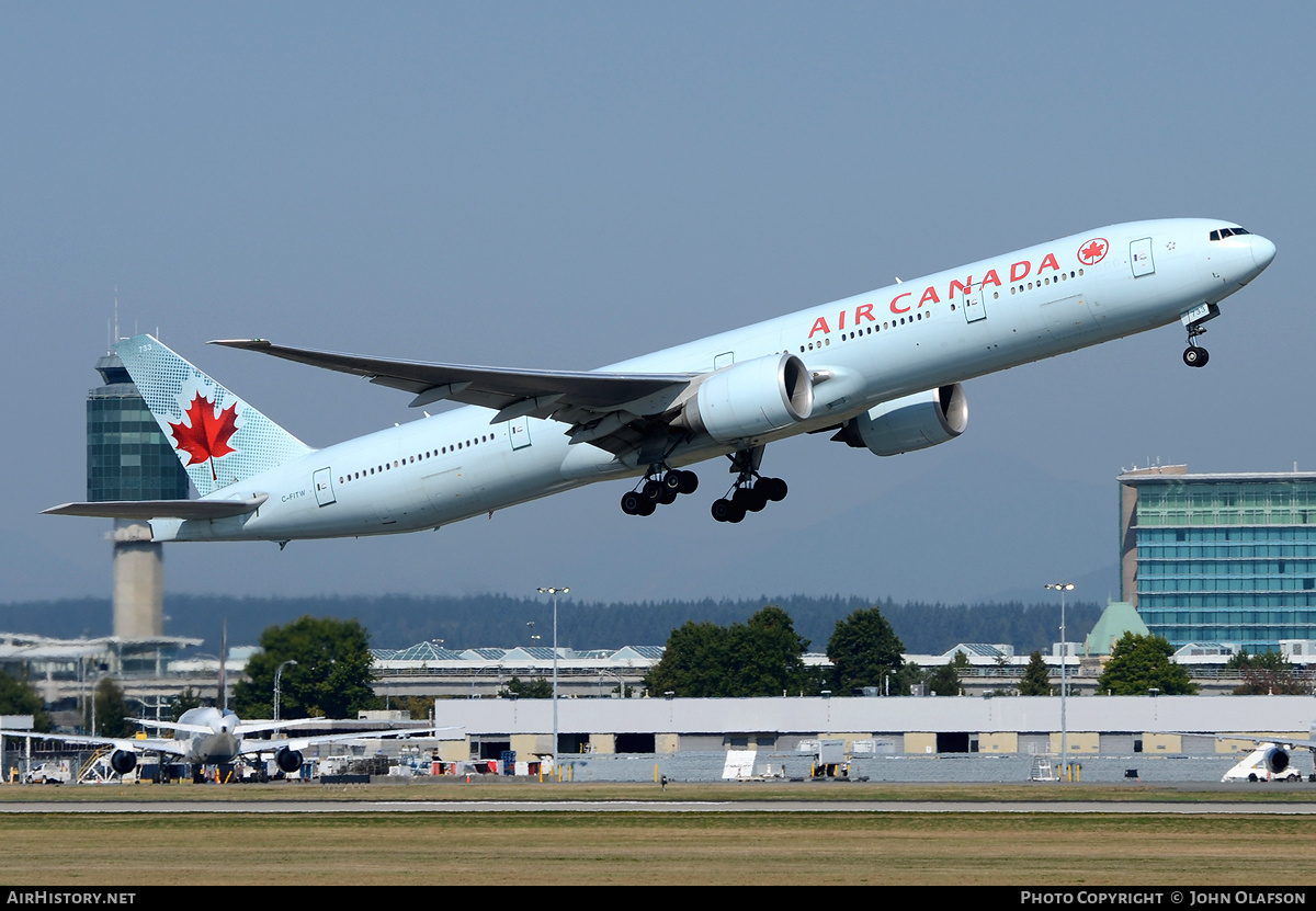 Aircraft Photo of C-FITW | Boeing 777-333/ER | Air Canada | AirHistory.net #172057