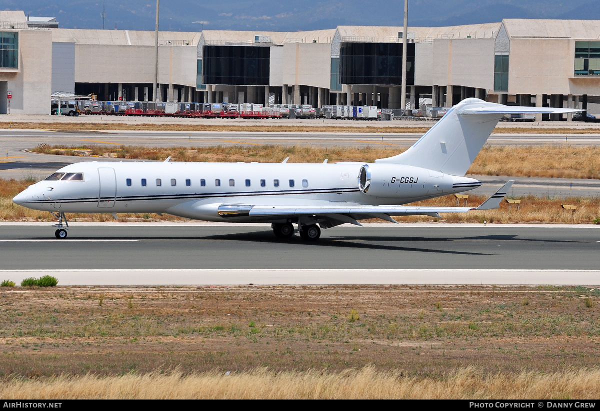 Aircraft Photo of G-CGSJ | Bombardier Global Express (BD-700-1A10) | AirHistory.net #172120