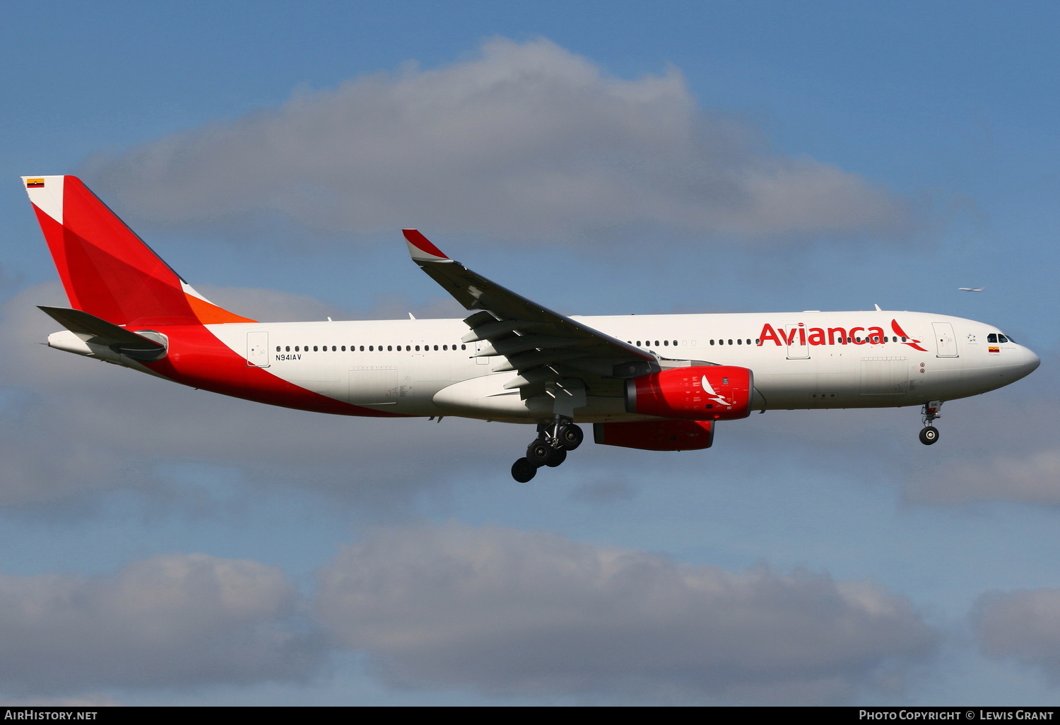 Aircraft Photo of N941AV | Airbus A330-243 | Avianca | AirHistory.net #172284