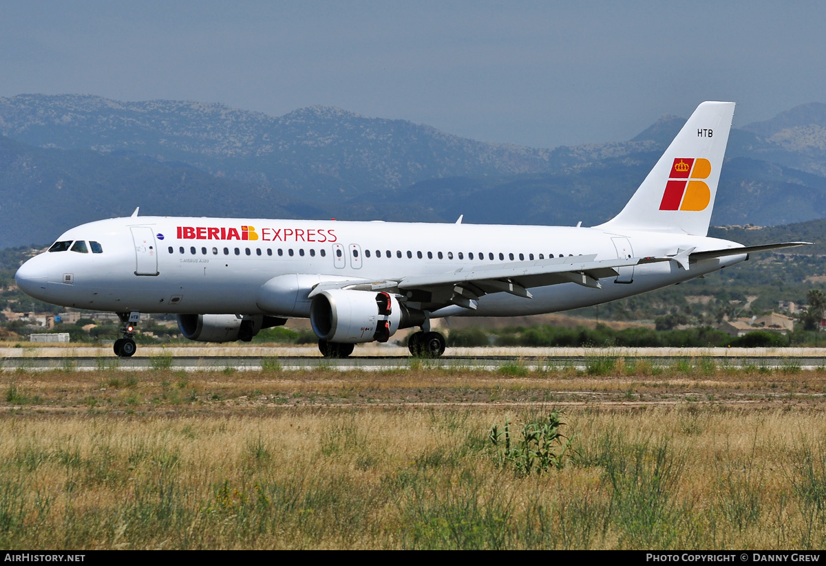 Aircraft Photo of EC-HTB | Airbus A320-214 | Iberia Express | AirHistory.net #172317