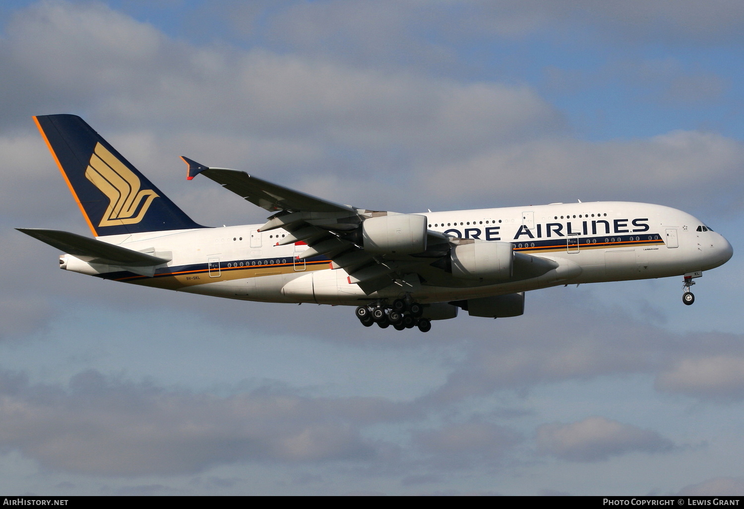 Aircraft Photo of 9V-SKL | Airbus A380-841 | Singapore Airlines | AirHistory.net #172585