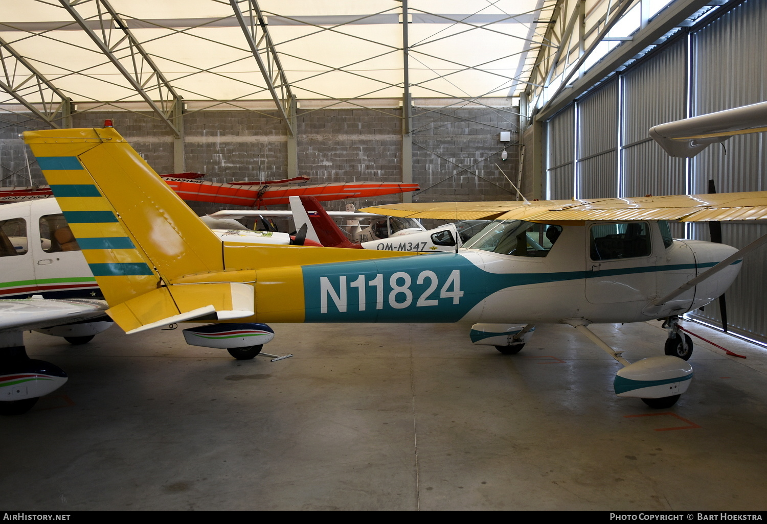 Aircraft Photo of N11824 | Cessna 150L | AirHistory.net #172613