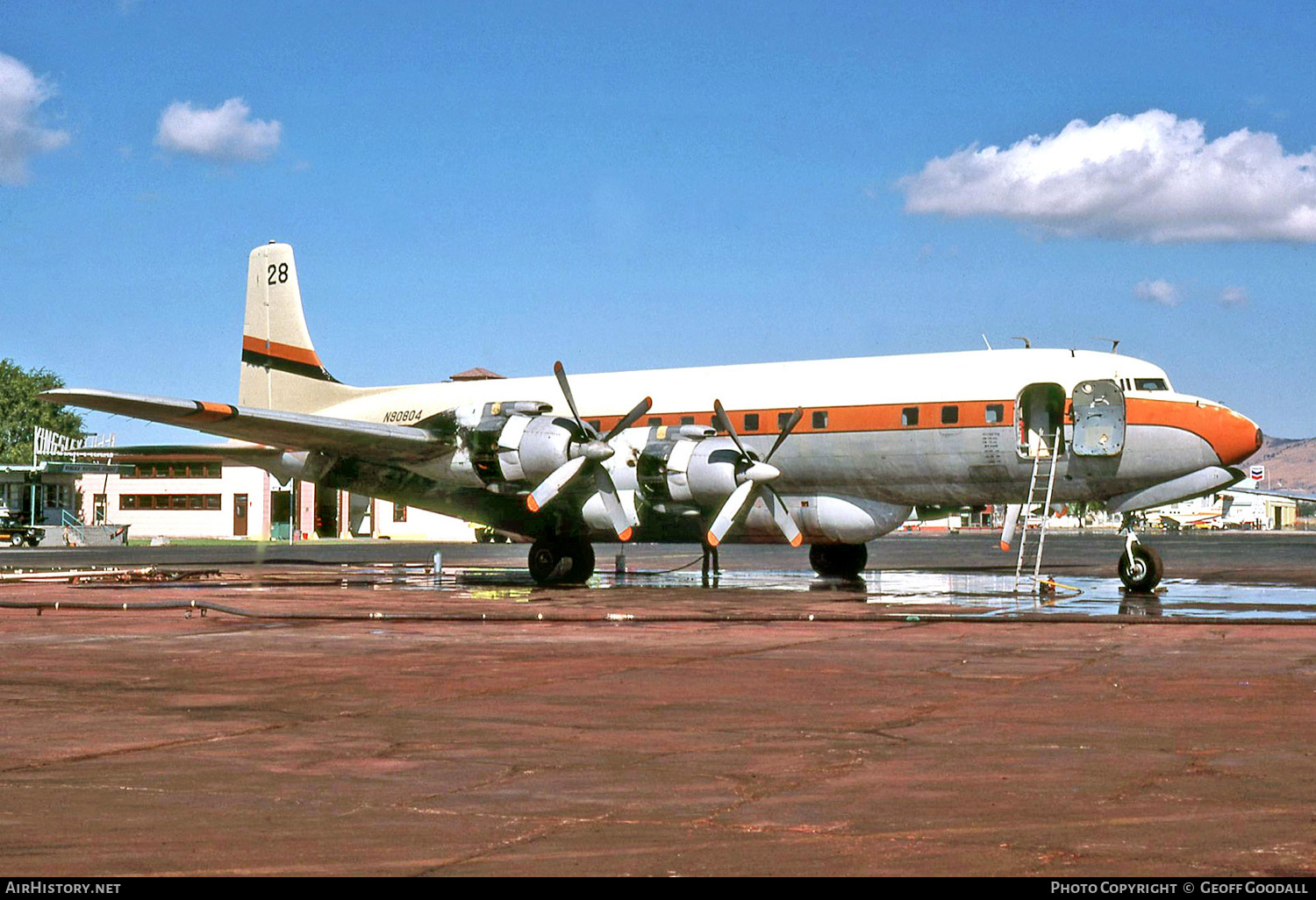Aircraft Photo of N90804 | Douglas DC-7C | AirHistory.net #172691