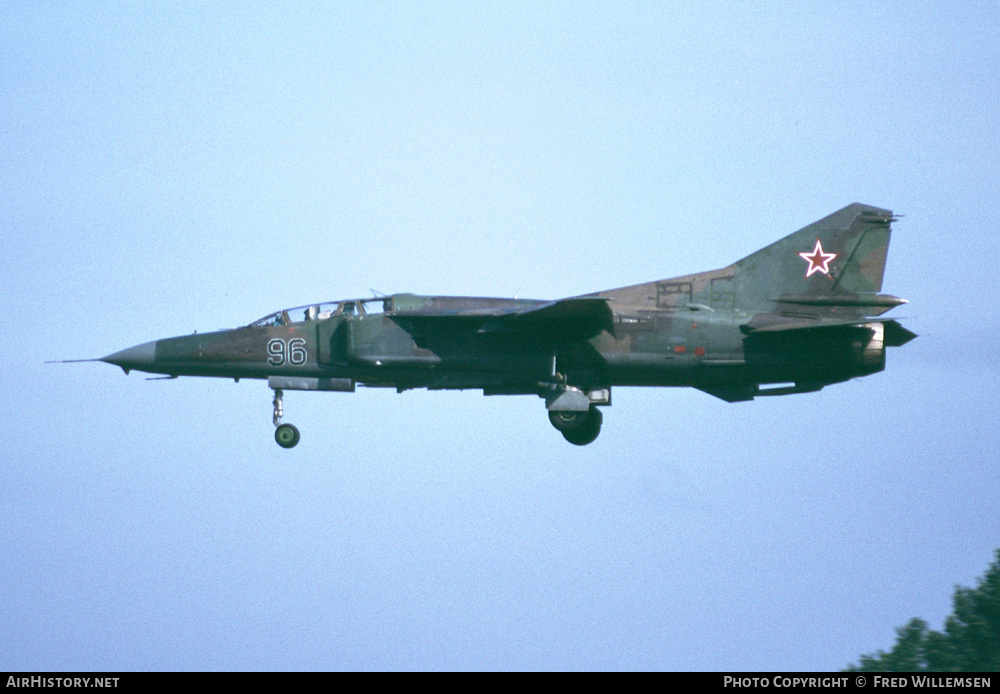 Aircraft Photo of 96 blue | Mikoyan-Gurevich MiG-23UB | Russia - Air Force | AirHistory.net #172730