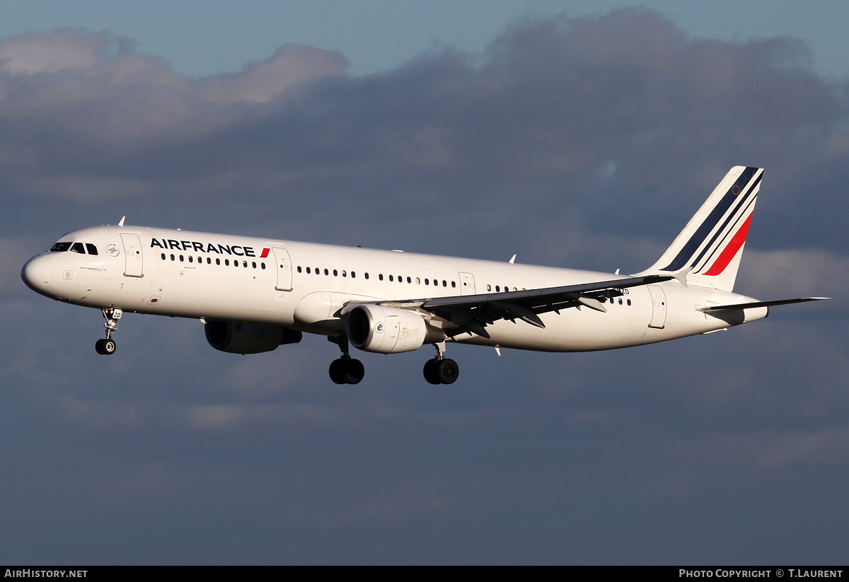 Aircraft Photo of F-GMZD | Airbus A321-111 | Air France | AirHistory.net #173009