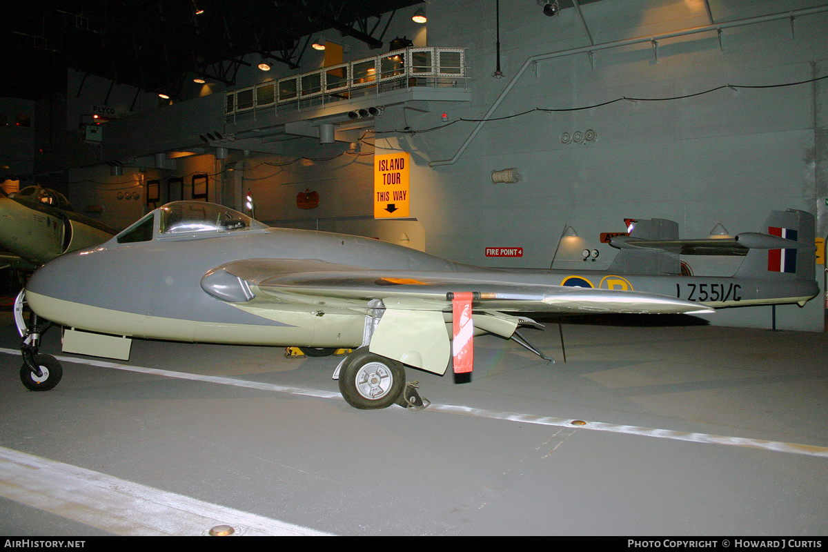 Aircraft Photo of LZ551 / LZ551/G | De Havilland D.H. 100 Sea Vampire F1 | UK - Navy | AirHistory.net #173144