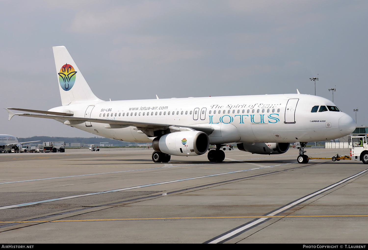 Aircraft Photo of SU-LBG | Airbus A320-233 | Lotus Air | AirHistory.net #173162