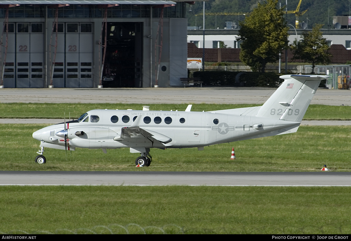 Aircraft Photo of 168209 / 8209 | Hawker Beechcraft UC-12W Huron (B300C) | USA - Marines | AirHistory.net #173263