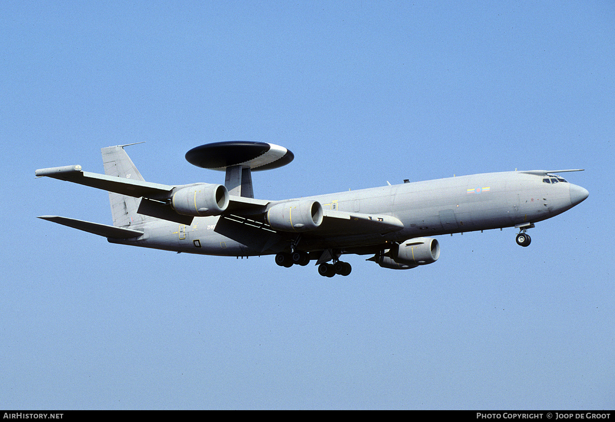 Aircraft Photo of ZH107 | Boeing E-3D Sentry AEW1 | UK - Air Force | AirHistory.net #173269