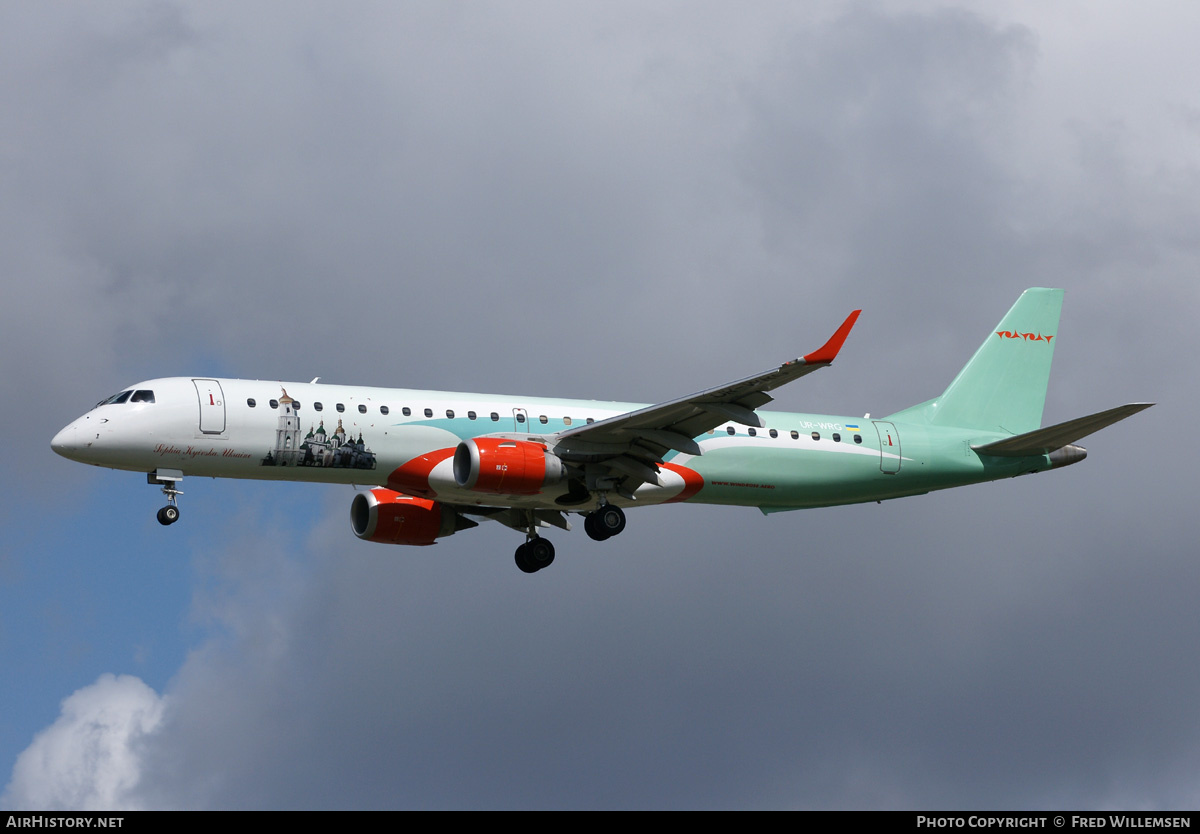 Aircraft Photo of UR-WRG | Embraer 195AR (ERJ-190-200IGW) | Windrose | AirHistory.net #173825