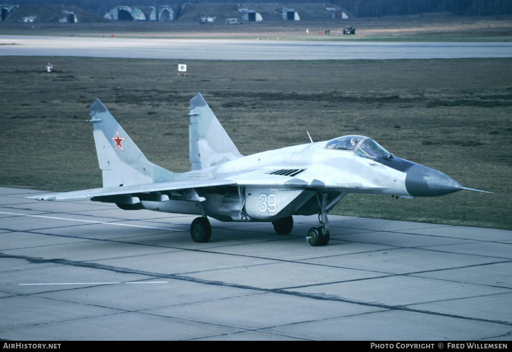 Aircraft Photo of 39 white | Mikoyan-Gurevich MiG-29 (9-13) | Russia - Air Force | AirHistory.net #173848