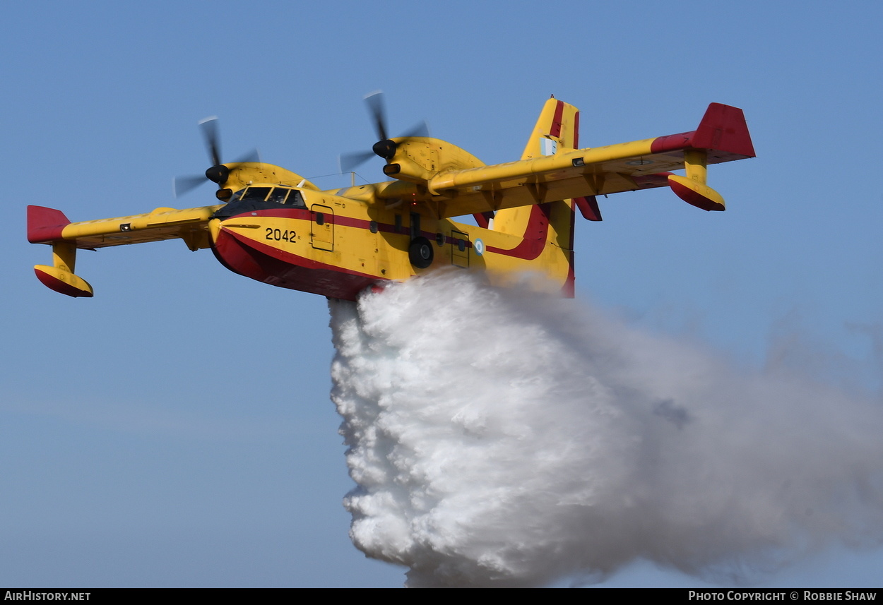 Aircraft Photo of 2042 | Bombardier CL-415GR (CL-215-6B11) | Greece - Air Force | AirHistory.net #173904