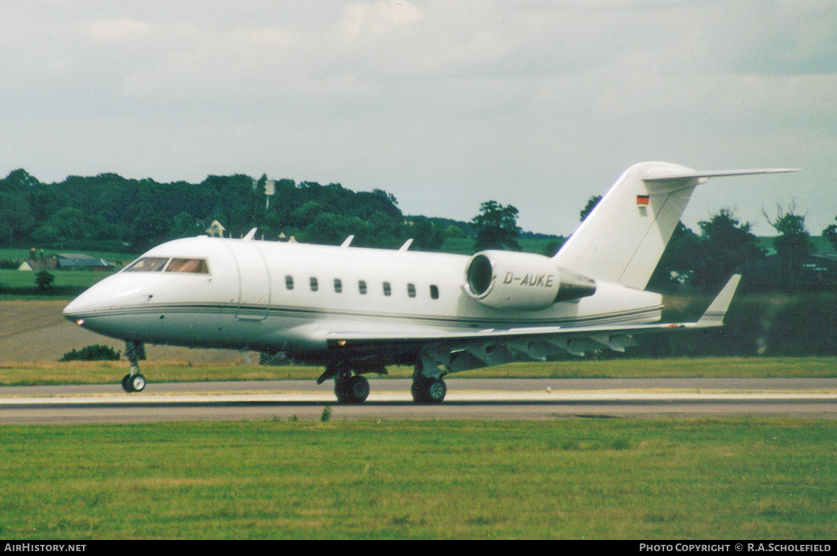 Aircraft Photo of D-AUKE | Bombardier Challenger 604 (CL-600-2B16) | AirHistory.net #174035