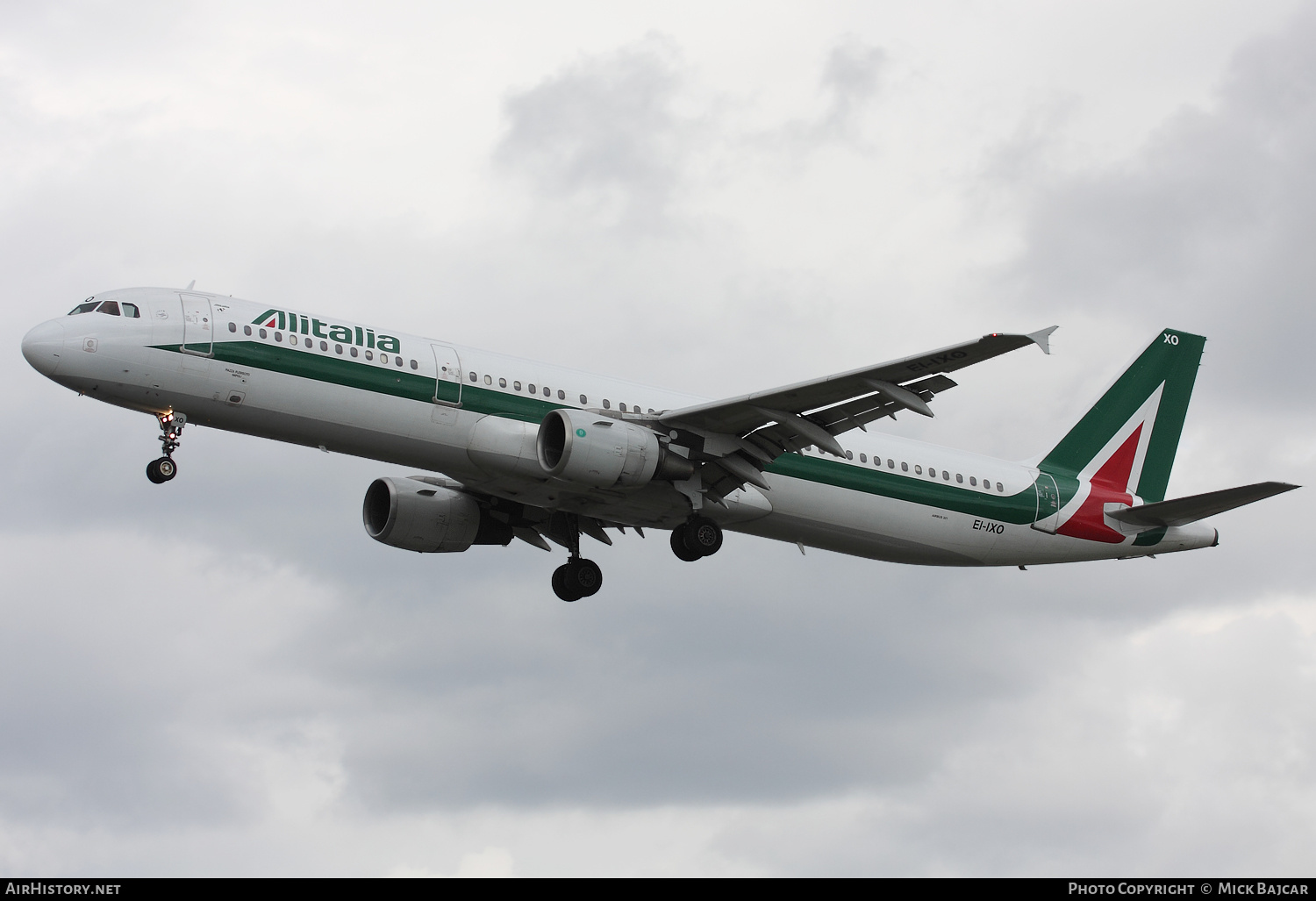 Aircraft Photo of EI-IXO | Airbus A321-112 | Alitalia | AirHistory.net #174119