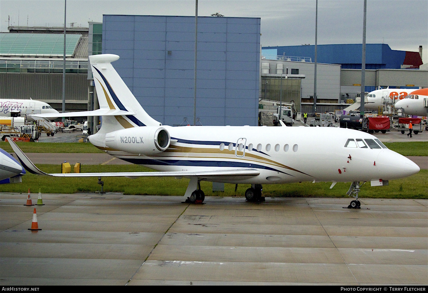 Aircraft Photo of N200LX | Dassault Falcon 2000LXS | AirHistory.net #174151