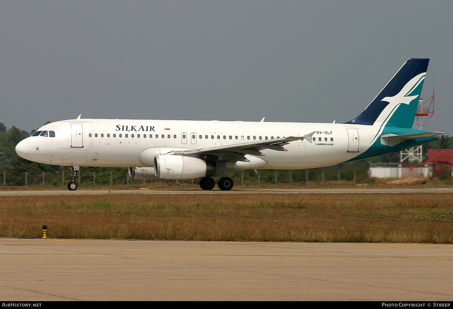 Aircraft Photo of 9V-SLF | Airbus A320-232 | SilkAir | AirHistory.net #174178