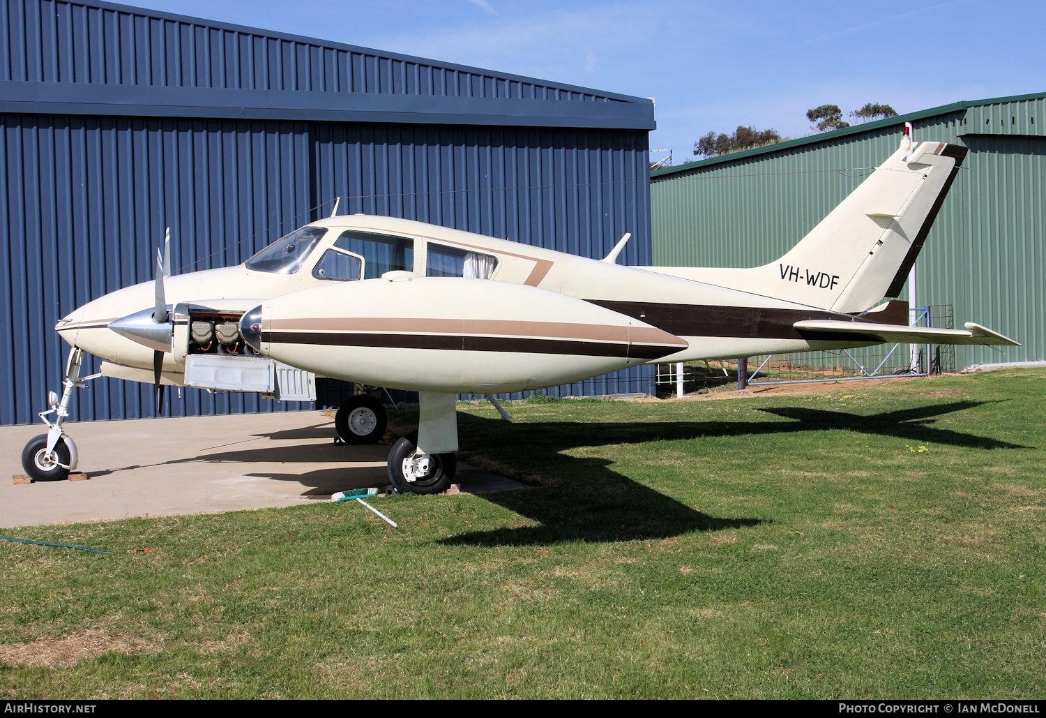 Aircraft Photo of VH-WDF | Cessna 310D | AirHistory.net #174287