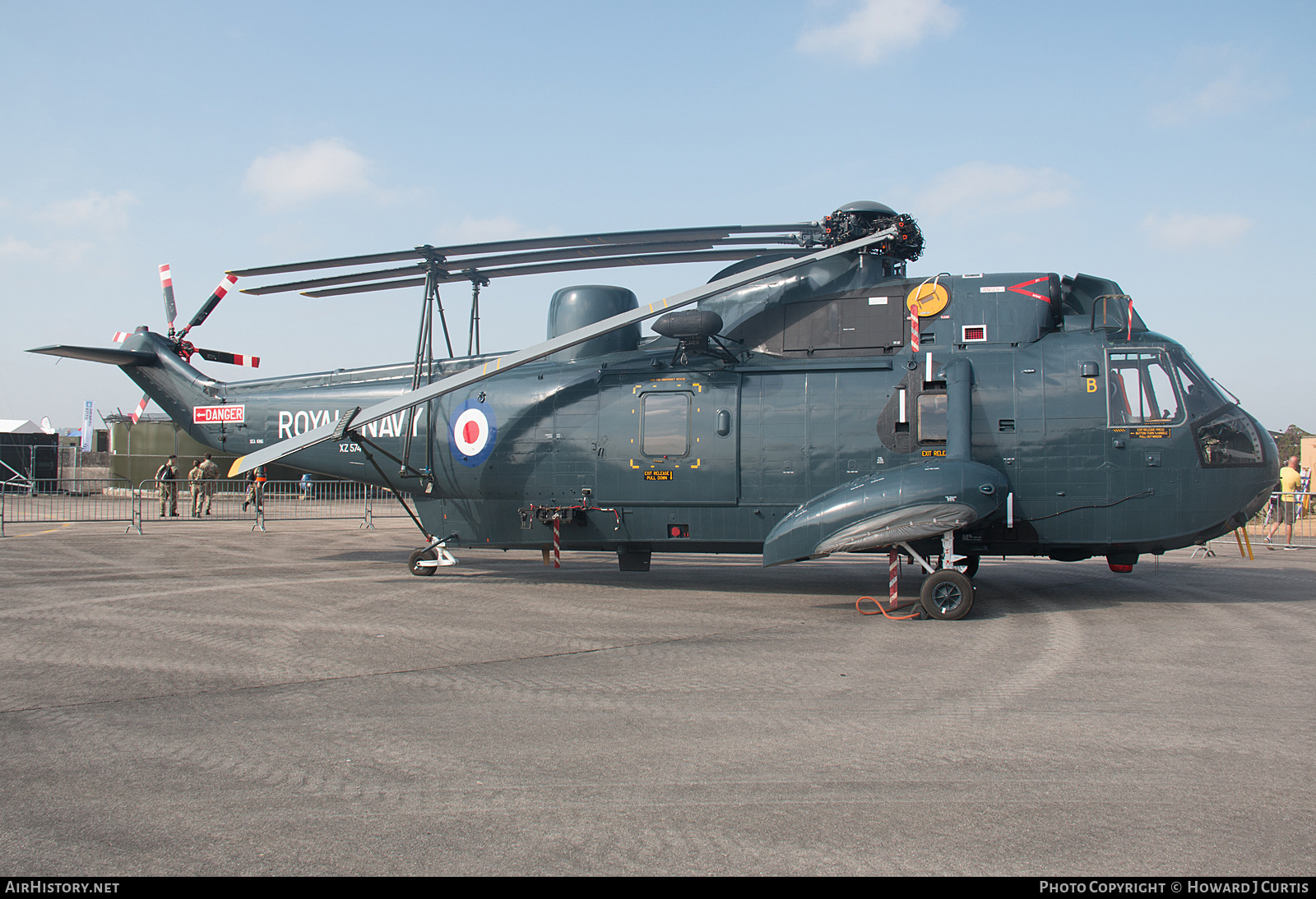 Aircraft Photo of XZ574 | Westland WS-61 Sea King HAS5 | UK - Navy | AirHistory.net #174308