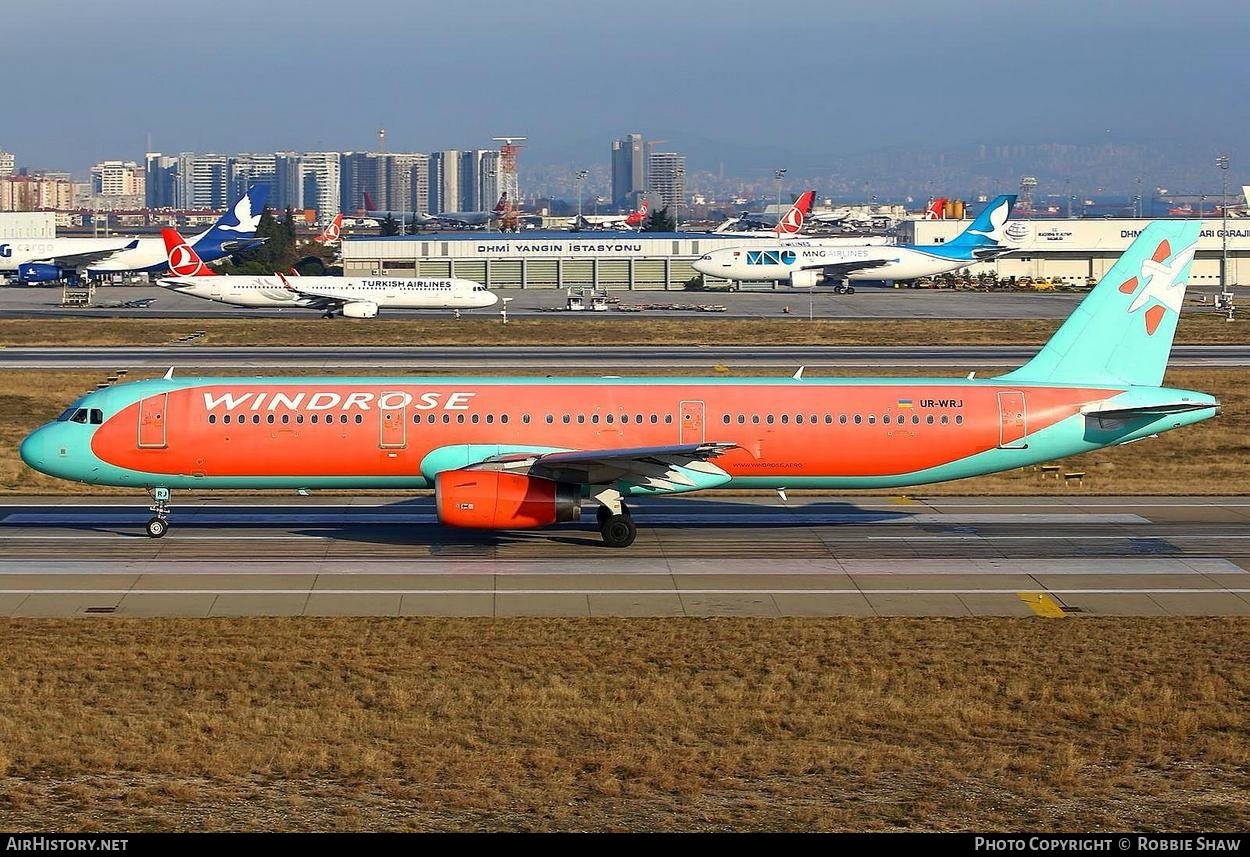 Aircraft Photo of UR-WRJ | Airbus A321-231 | Windrose | AirHistory.net #174390
