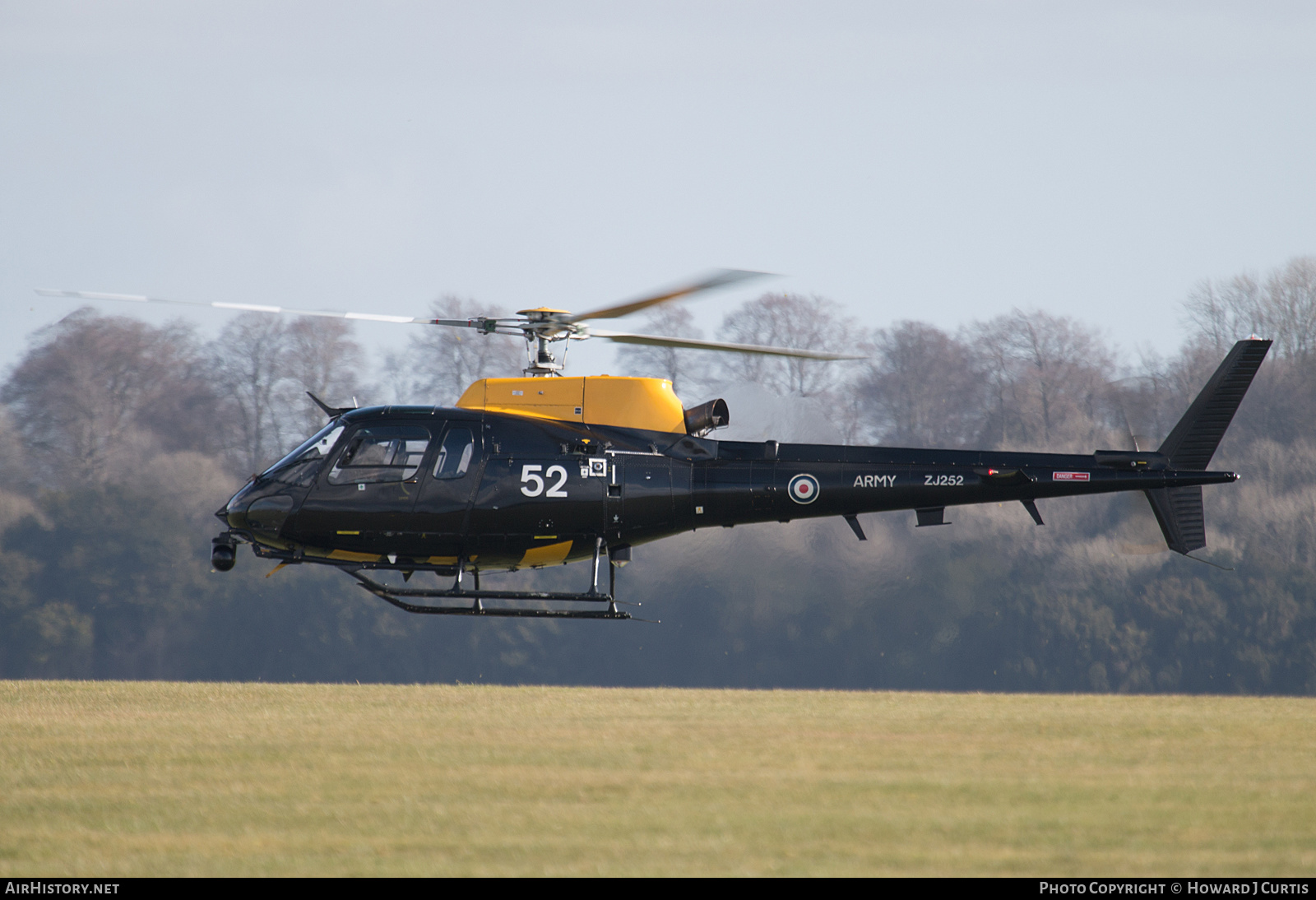 Aircraft Photo of ZJ252 | Eurocopter AS-350BB Squirrel HT2 | UK - Army | AirHistory.net #174467