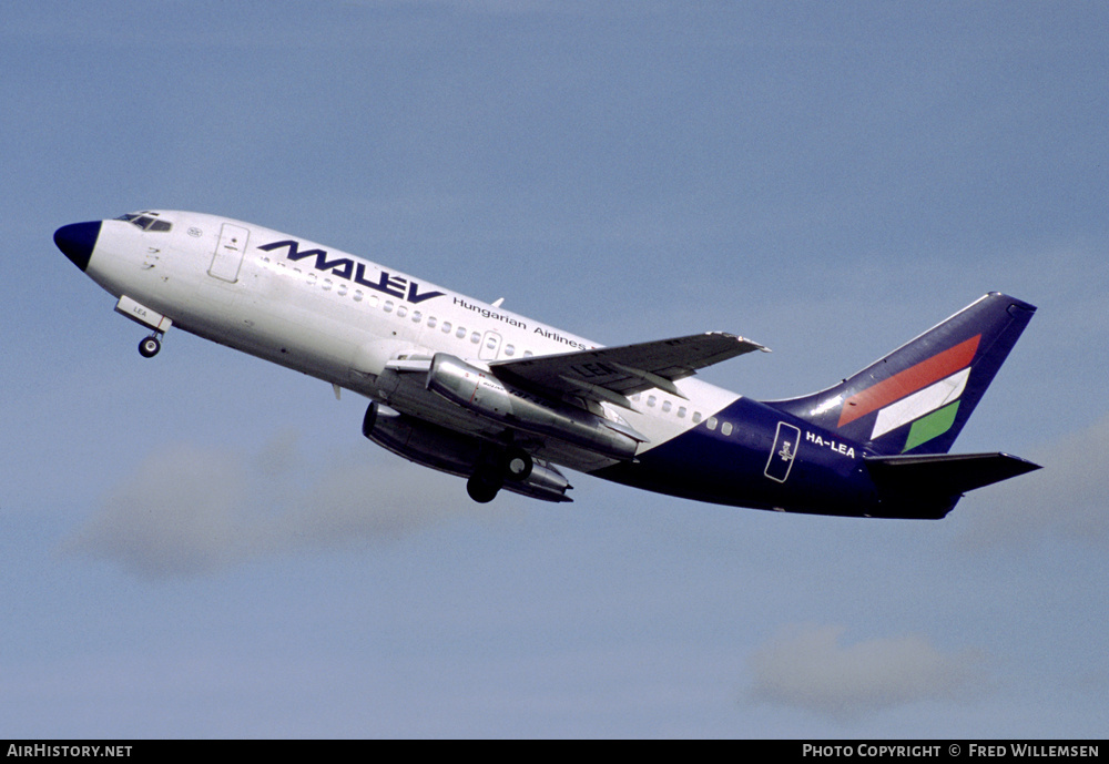 Aircraft Photo of HA-LEA | Boeing 737-2Q8/Adv | Malév - Hungarian Airlines | AirHistory.net #174536