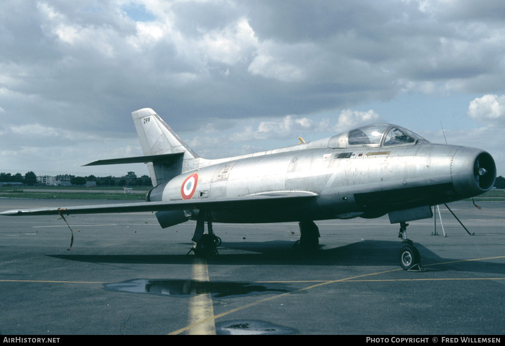 Aircraft Photo of 299 | Dassault MD-454 Mystere IV A | France - Air Force | AirHistory.net #174675
