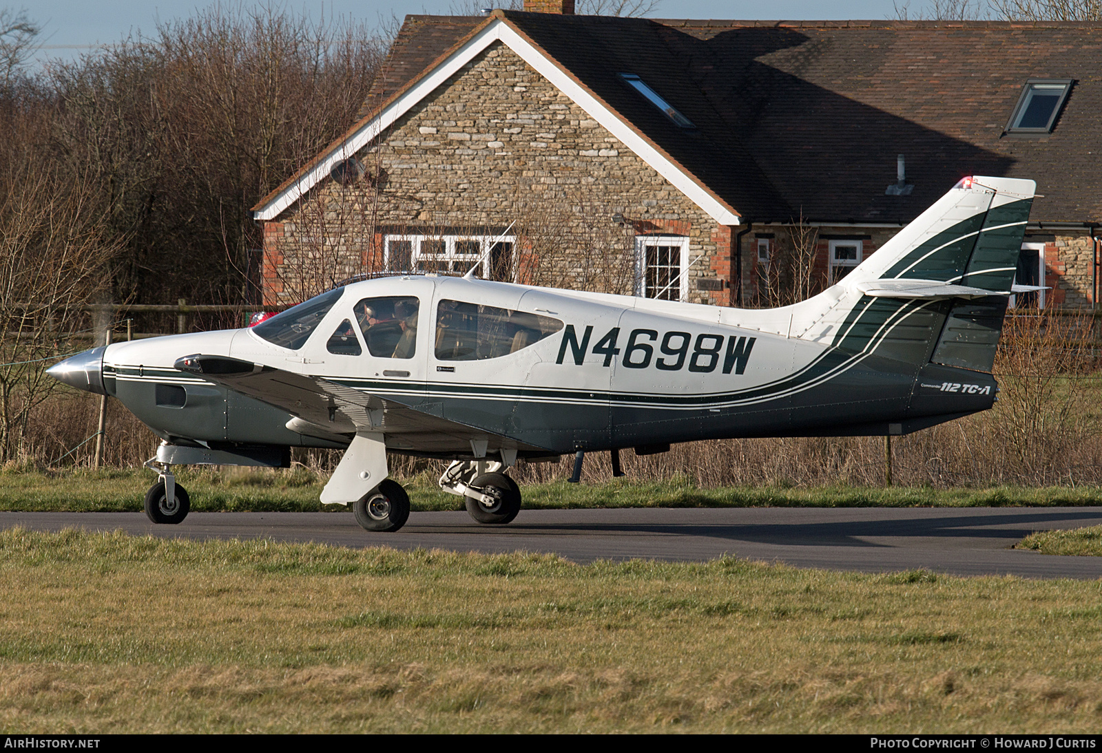 Aircraft Photo of N4698W | Rockwell Commander 112TCA | AirHistory.net #174756