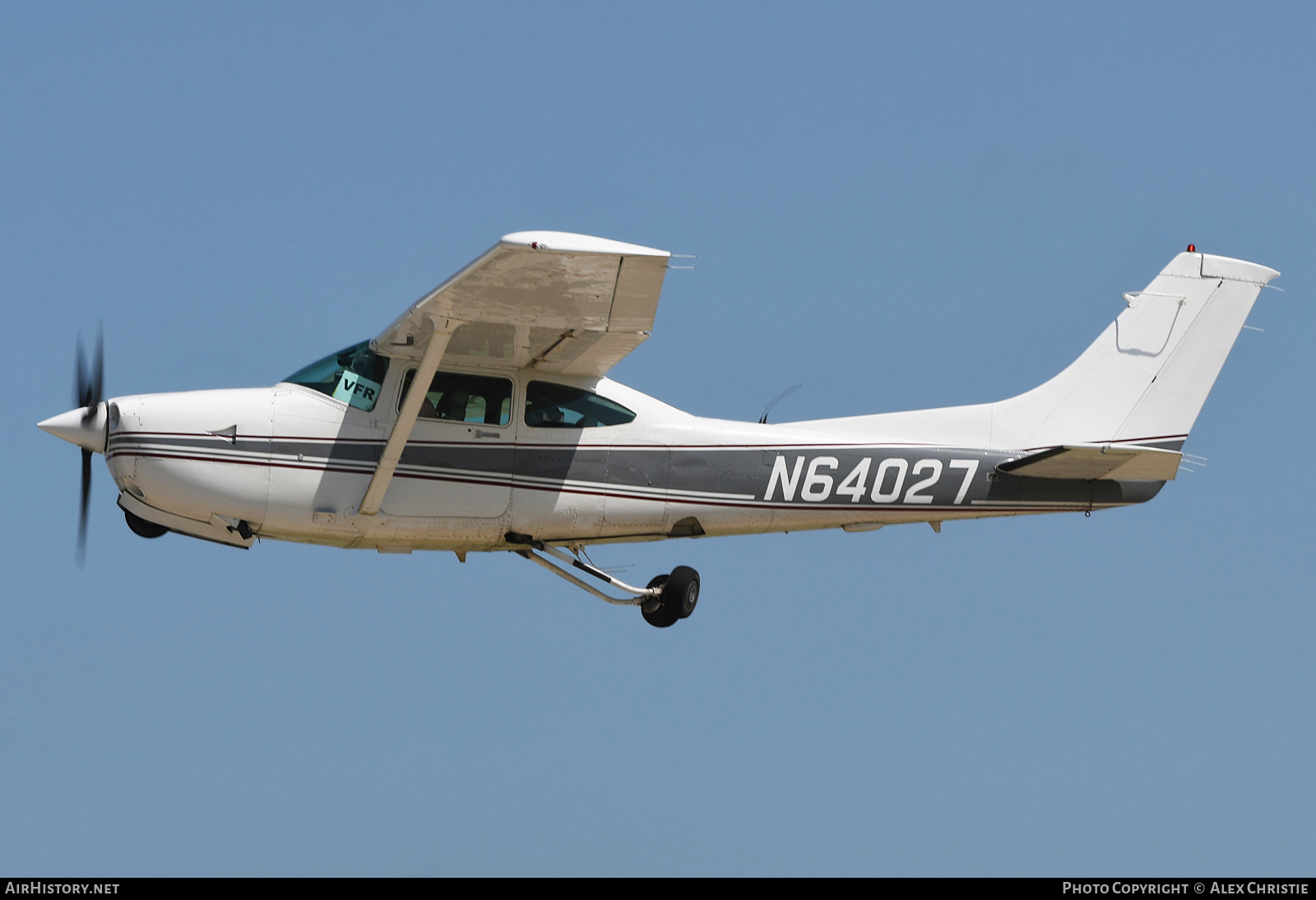 Aircraft Photo of N64027 | Cessna R182 Skylane RG | AirHistory.net #174815