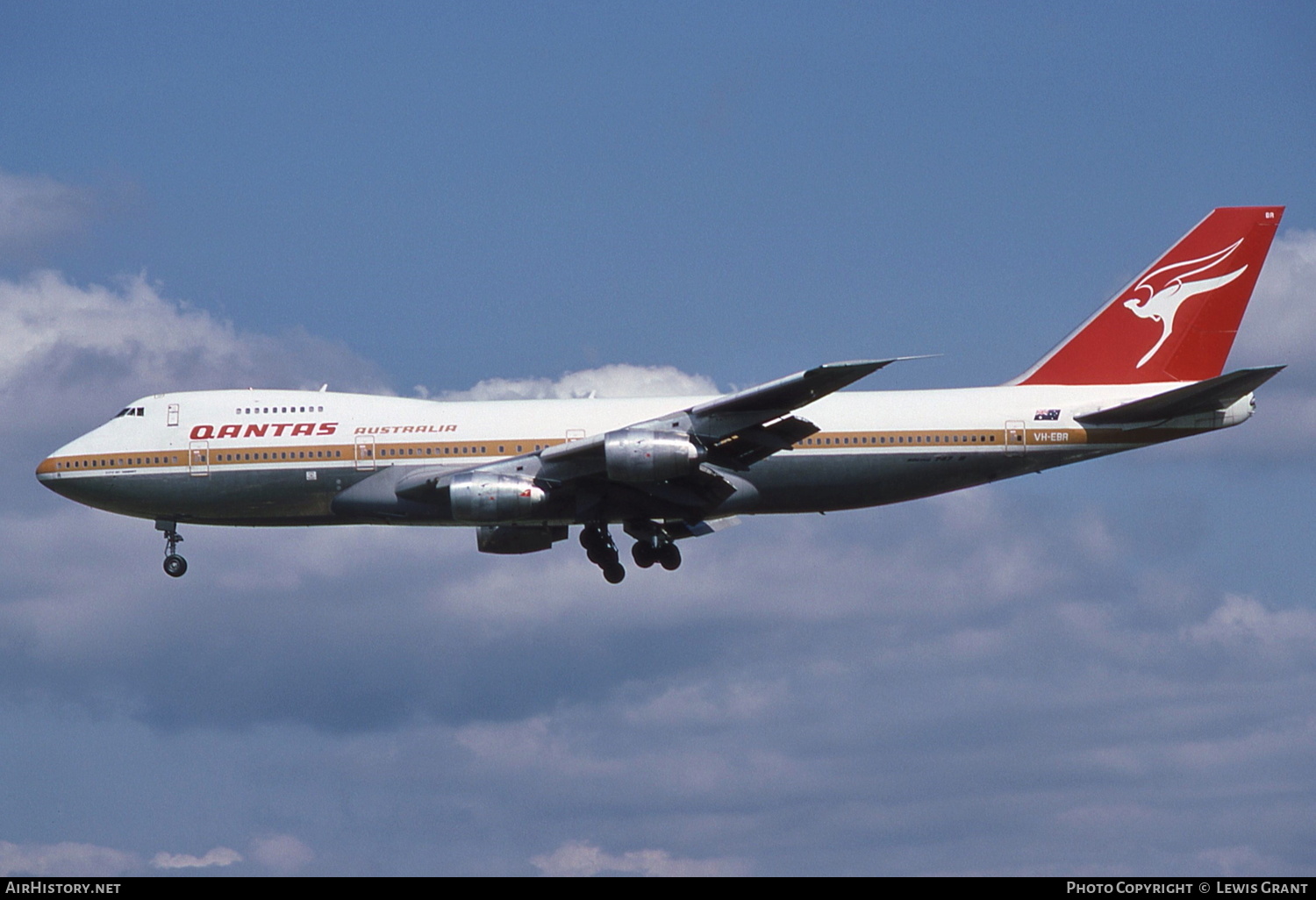 Aircraft Photo of VH-EBR | Boeing 747-238B | Qantas | AirHistory.net #175064