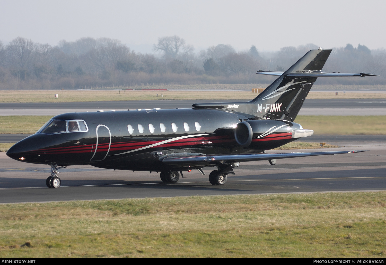 Aircraft Photo of M-FINK | Raytheon Hawker 1000 | AirHistory.net #175094