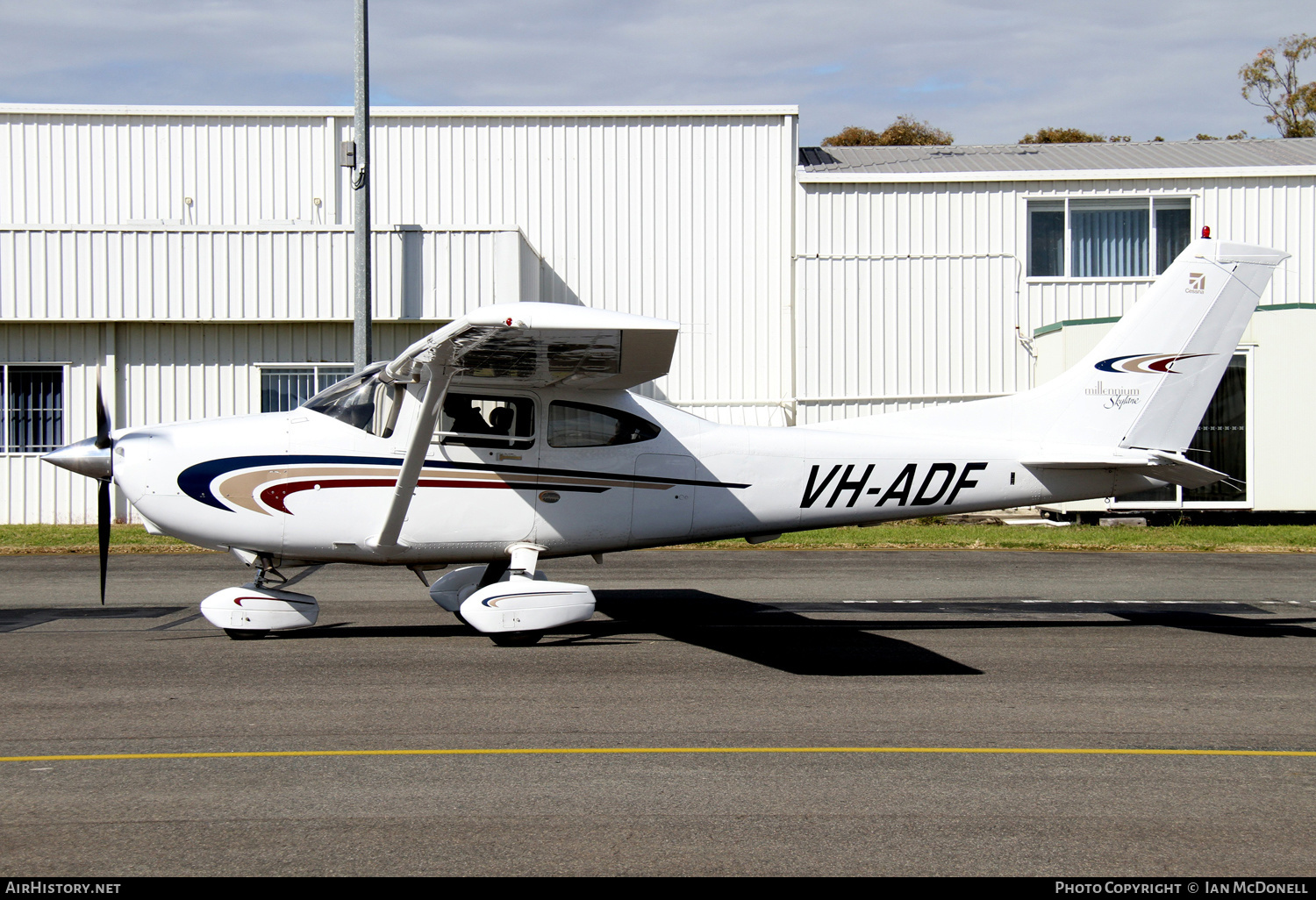 Aircraft Photo of VH-ADF | Cessna 182S Skylane | AirHistory.net #175279