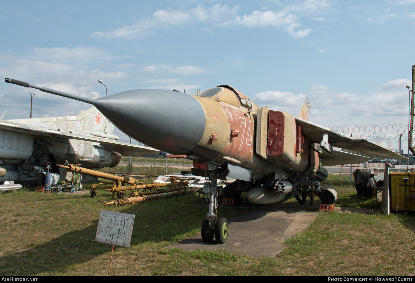 Aircraft Photo of 74 | Mikoyan-Gurevich MiG-23M | Soviet Union - Air Force | AirHistory.net #175410