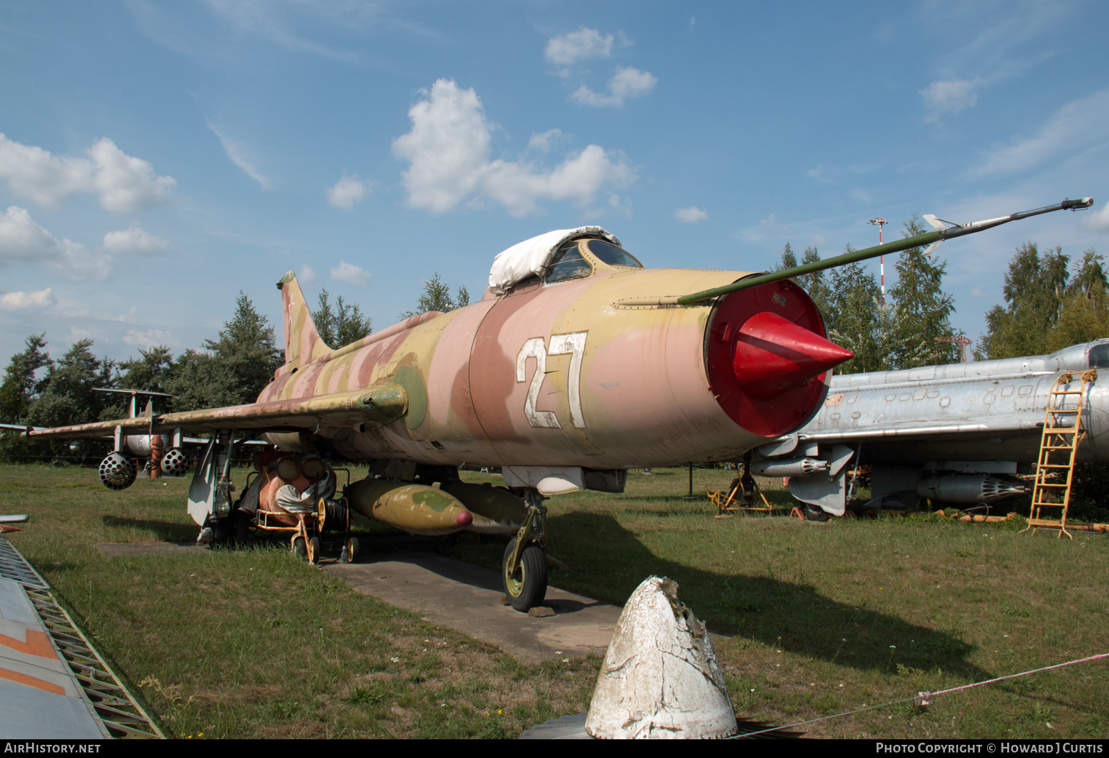 Aircraft Photo of 27 white | Sukhoi Su-7BKL | Russia - Air Force | AirHistory.net #175449