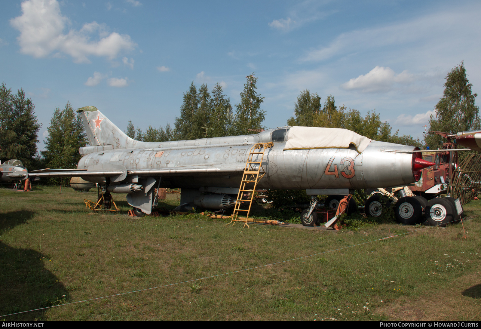 Aircraft Photo of 43 red | Sukhoi Su-7UM | Soviet Union - Air Force | AirHistory.net #175473