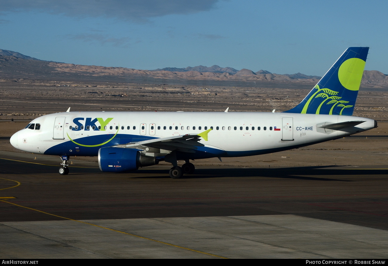 Aircraft Photo of CC-AHE | Airbus A319-111 | Sky Airline | AirHistory.net #175580